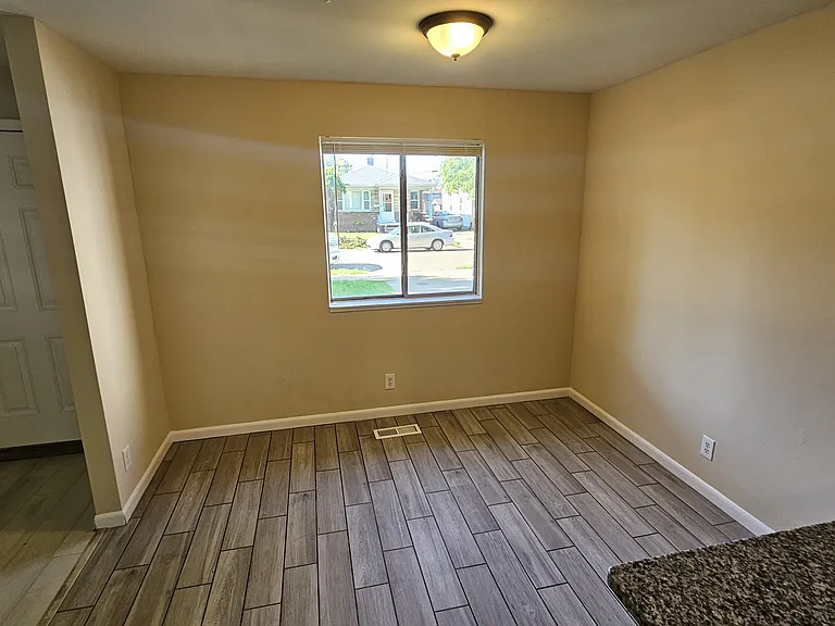 8049 Westminster Ave — Photo 4