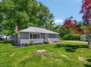 5535 Chestnut St, Mentor On The Lake, OH 44060