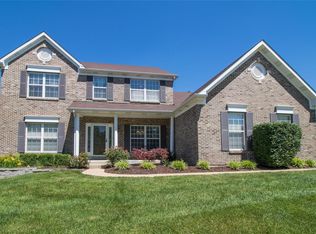 13521 Chatham Manor Dr, Saint Louis, MO 63128