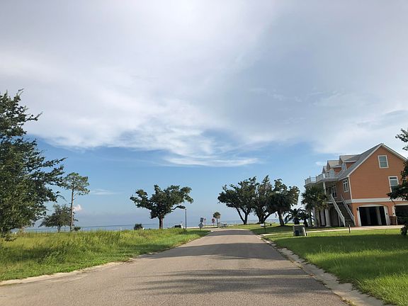 5th image of 115 Sea Oaks Blvd