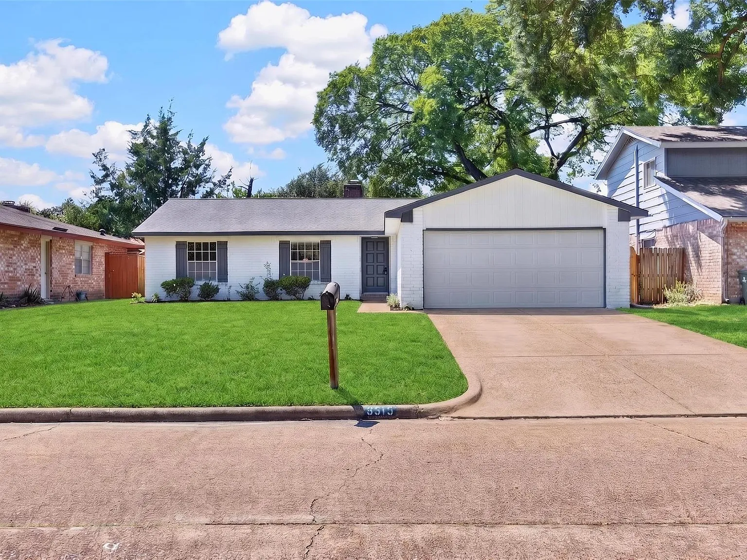 3 bed, 2.0 bath, 1488 sqft, $2,000 — Photo 2