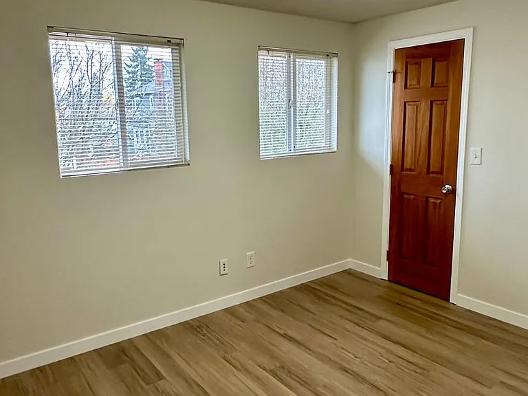 305 6th Townhomes Ave — Photo 12