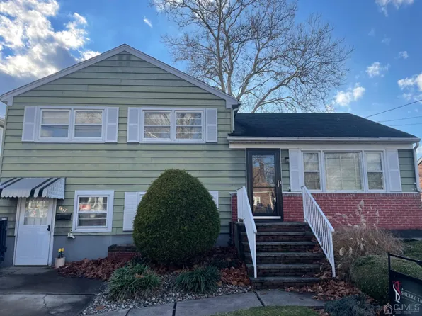 122 Hillcrest Ave, Edison, NJ 08817