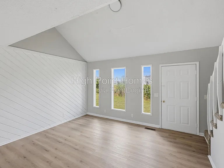 90 Park St #109 — Photo 20