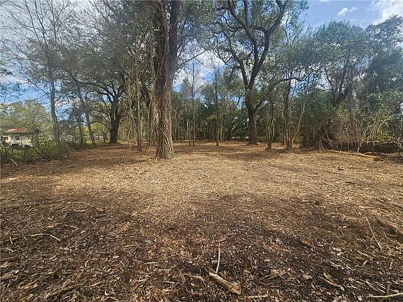 3rd image of 15411 River Rd