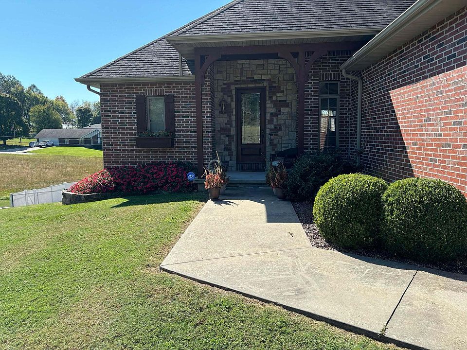 1st image of 503 Curry Avenue