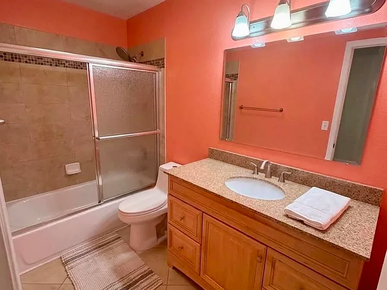 6425 S Dayton St #102 — Photo 12