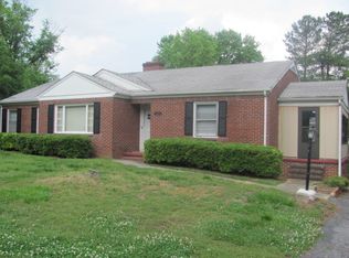 3253 Winthrop St, Walkertown, NC 27051