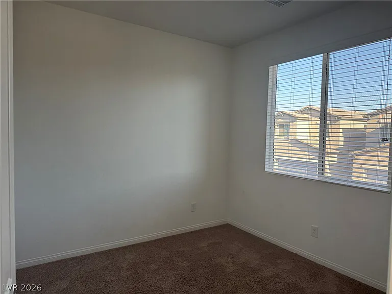 208 Vanhoy Ave — Photo 10