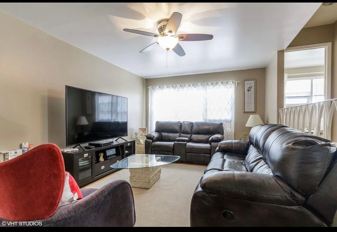 681 Beau Ct — Photo 4