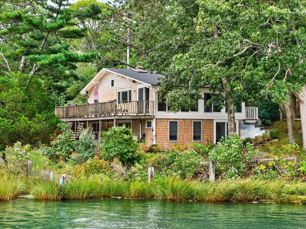 63 Seatucket Road, East Falmouth, MA 02536