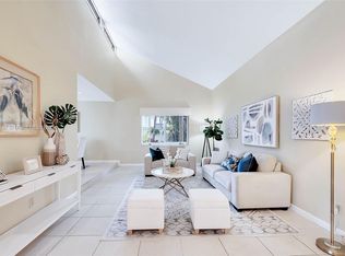 8471 SW 30th St, Davie, FL 33328