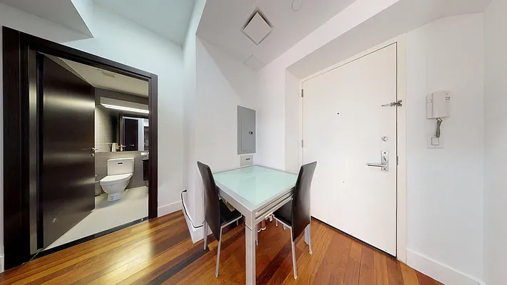 Rented by E Realty International Corp | media 37