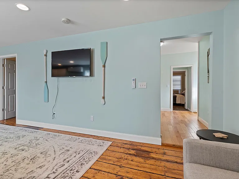 15 Fern Park Ave. — Photo 100