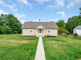 120 Moon Enlow Rd, Coraopolis, PA 15108