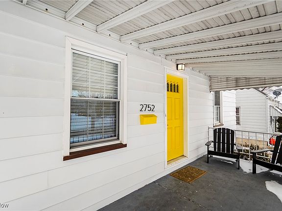 3rd image of 2752 Zedaker St