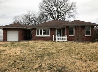 321 W Washington St, Columbia, IL 62236