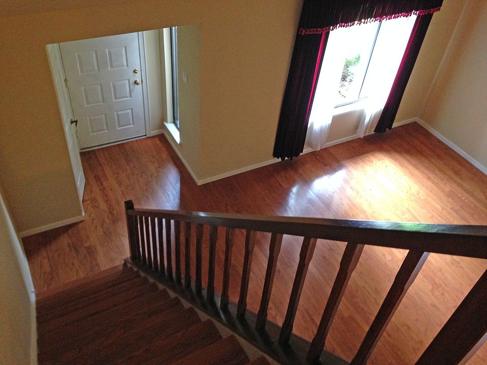 upstairs view of entry