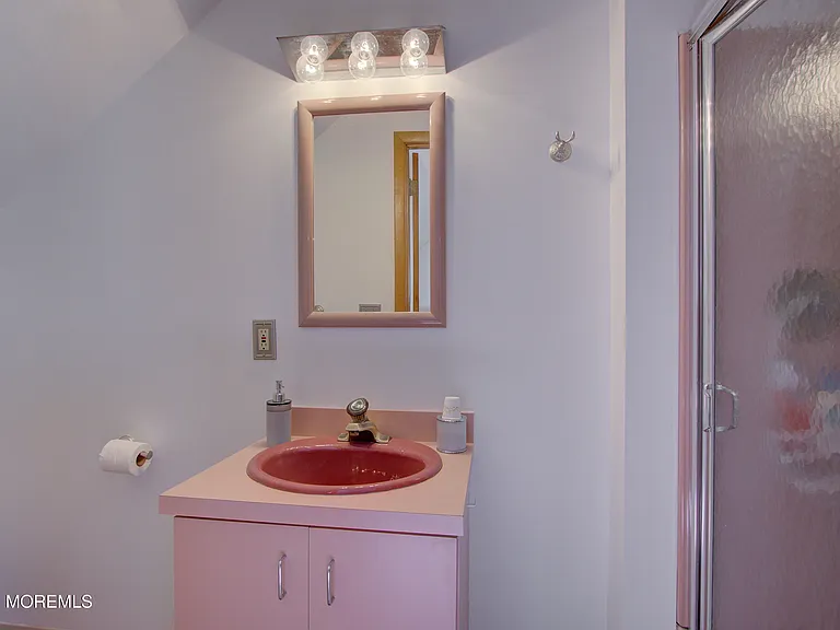 900 Ocean Ave #24 — Photo 40
