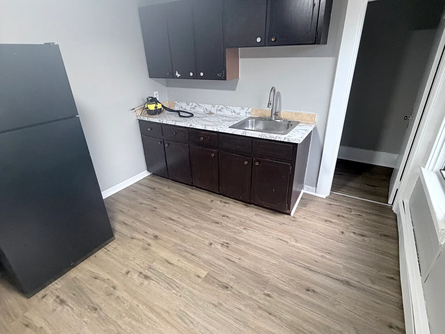 197 S Leonard St — Photo 3
