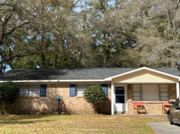 2771 Valley Forge Dr, Mobile, AL 36618