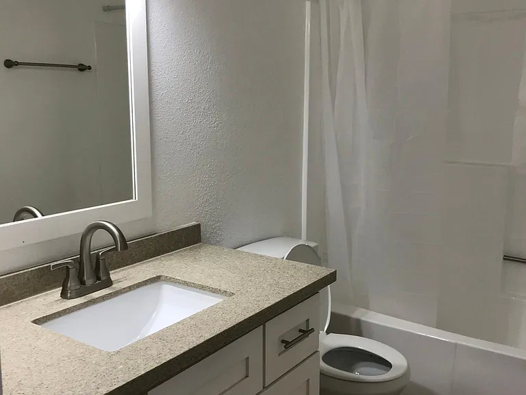 1731 Melrose Ave #42 — Photo 9