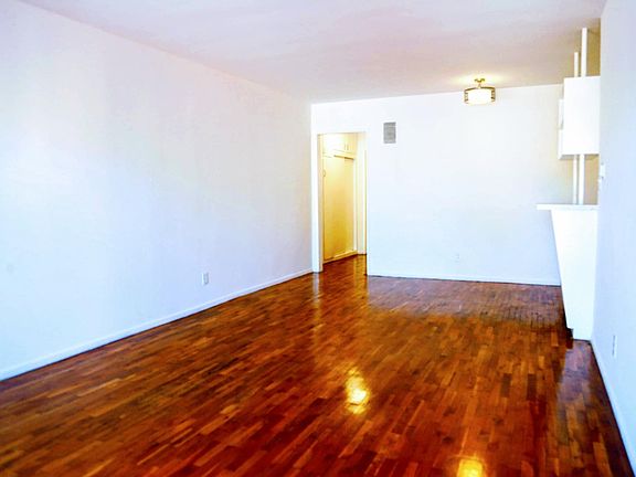 4th image of 1120 N Curson Ave APT 4