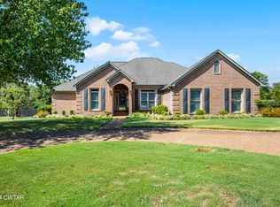 5 Ridgefield Pl, Jackson, TN 38305