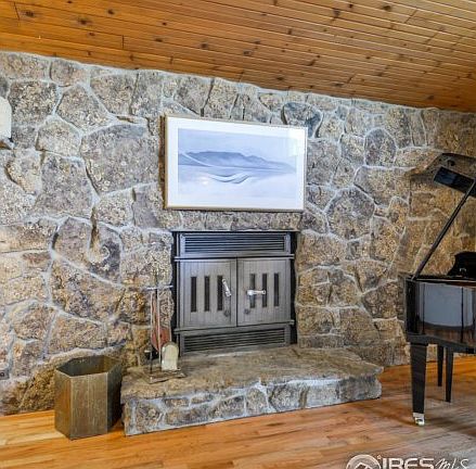 Fabulous Moss Rock Fireplace!