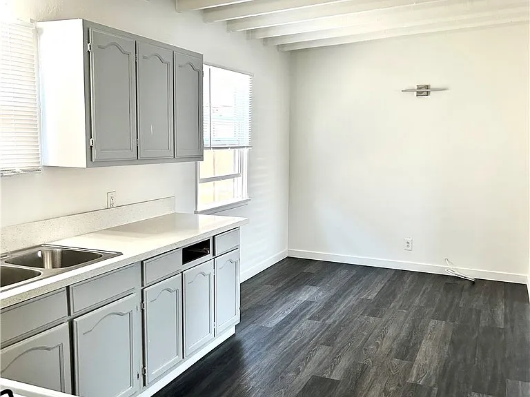 25317 Cypress St #25321 — Photo 2
