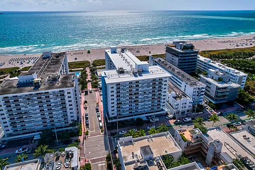 345 Ocean Dr #305 Photo 1