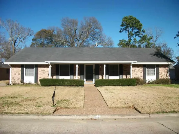 3040 Bryan Ave, Groves, TX 77619