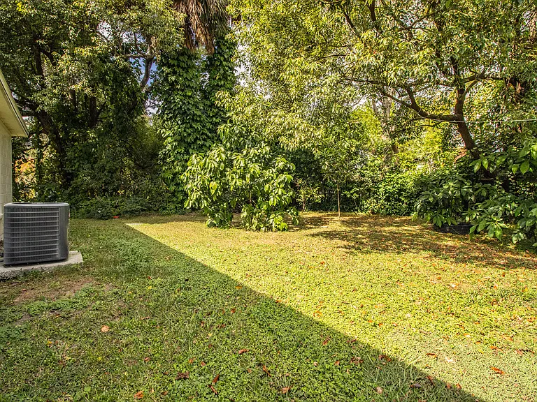1600 E Hooker St — Photo 14