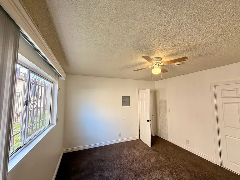 925 Enterprise — Photo 16