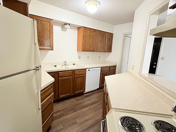 5th image of 1701 E 24th Ave APT 9