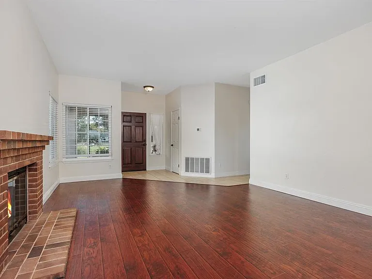 1816 Willowspring Dr — Photo 7