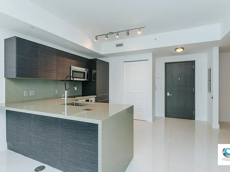 1080 Brickell Ave — Photo 24