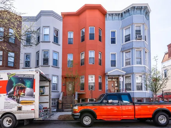 80 Cornelia St, Brooklyn, NY 11221