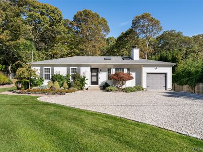 80 Washington Heights Avenue, Hampton Bays, NY, 11946