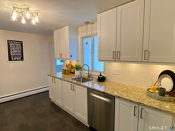 3rd image of 52 Lawton Road