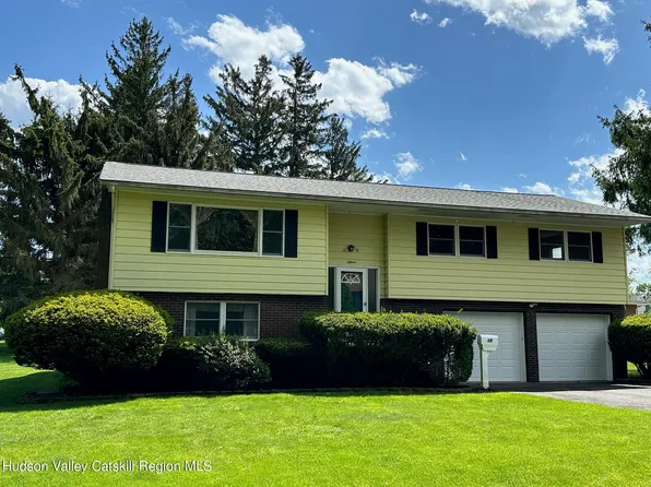 15 Willow Lane, Saugerties, NY 12477