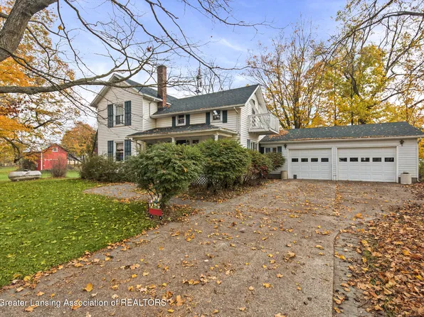 9560 Round Lake Rd, Vermontville, MI 49096