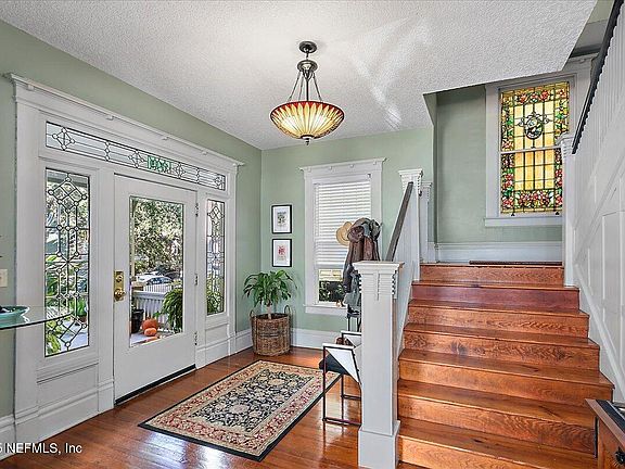 4th image of 1519 N PEARL Street