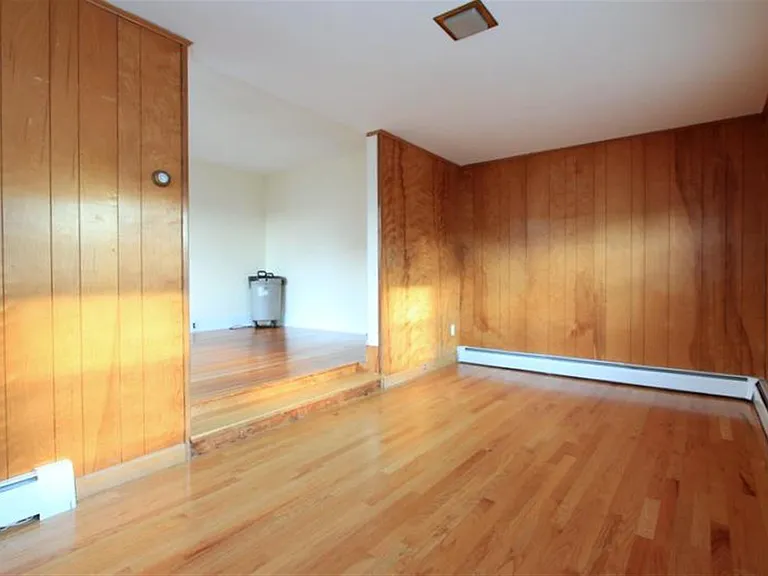 539 Main St — Photo 22