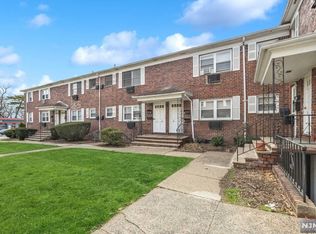 1266 Teaneck Rd APT 3A, Teaneck, NJ 07666