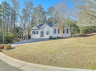 1201 Bavarian Wood Close, Buford, GA 30518