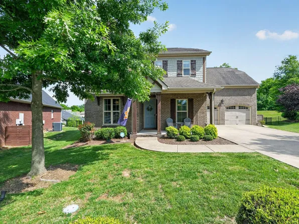 2384 Stockwood Trl, Thompsons Station, TN 37179