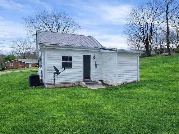 2nd image of 211 Garner School House Rd