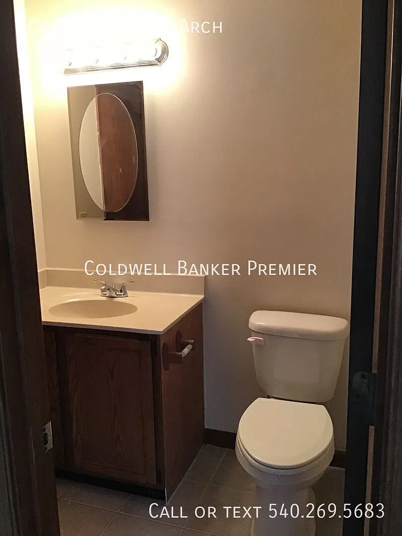3 bed, 2.0 bath, 1284 sqft, $2,000 — Photo 3