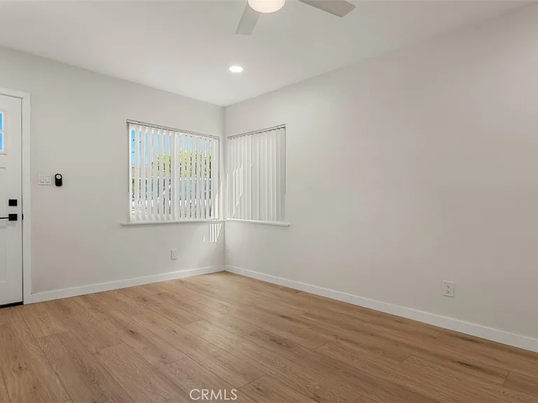 241 Costa Mesa St #B — Photo 5